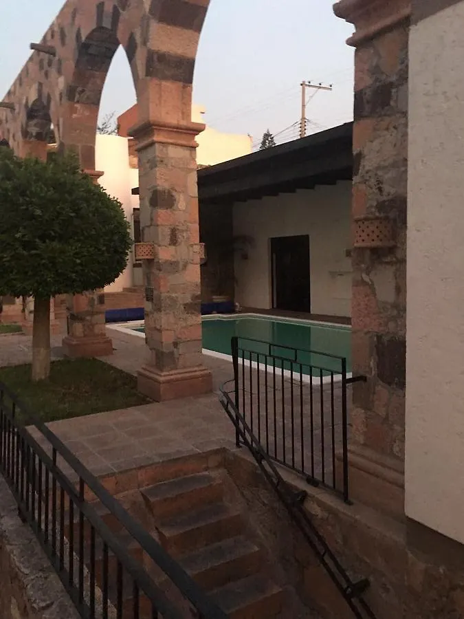 Meson De La Santa Cruz Hotel Querétaro 0*,
